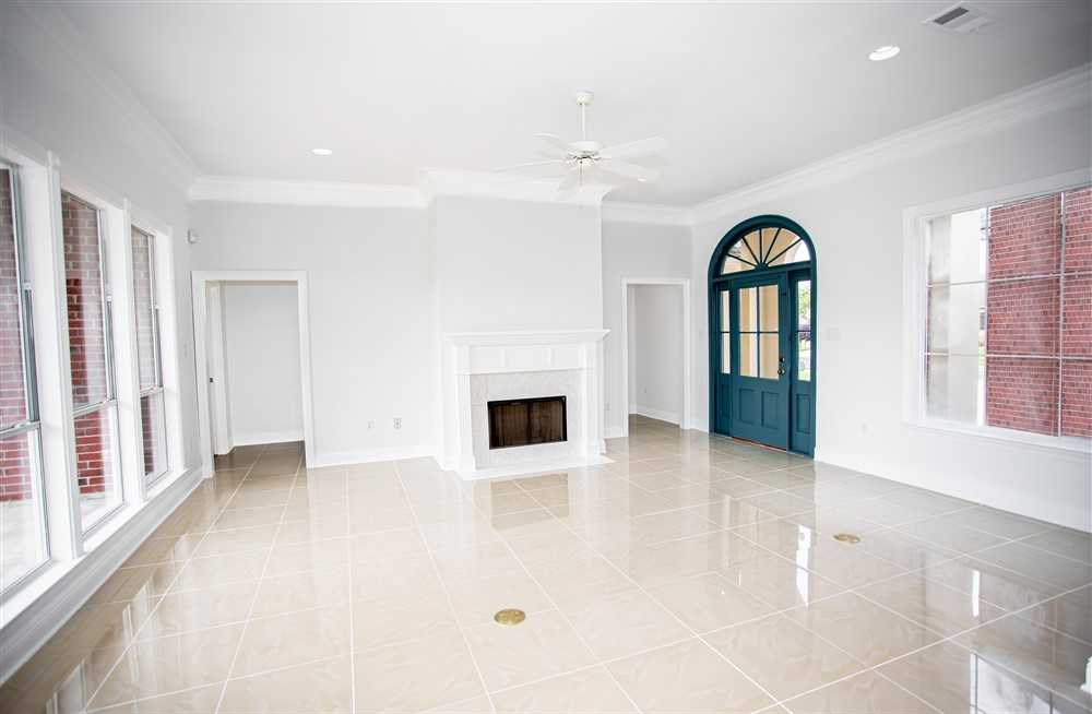 10526 Oakley Trace Drive - Photo 3 of 20