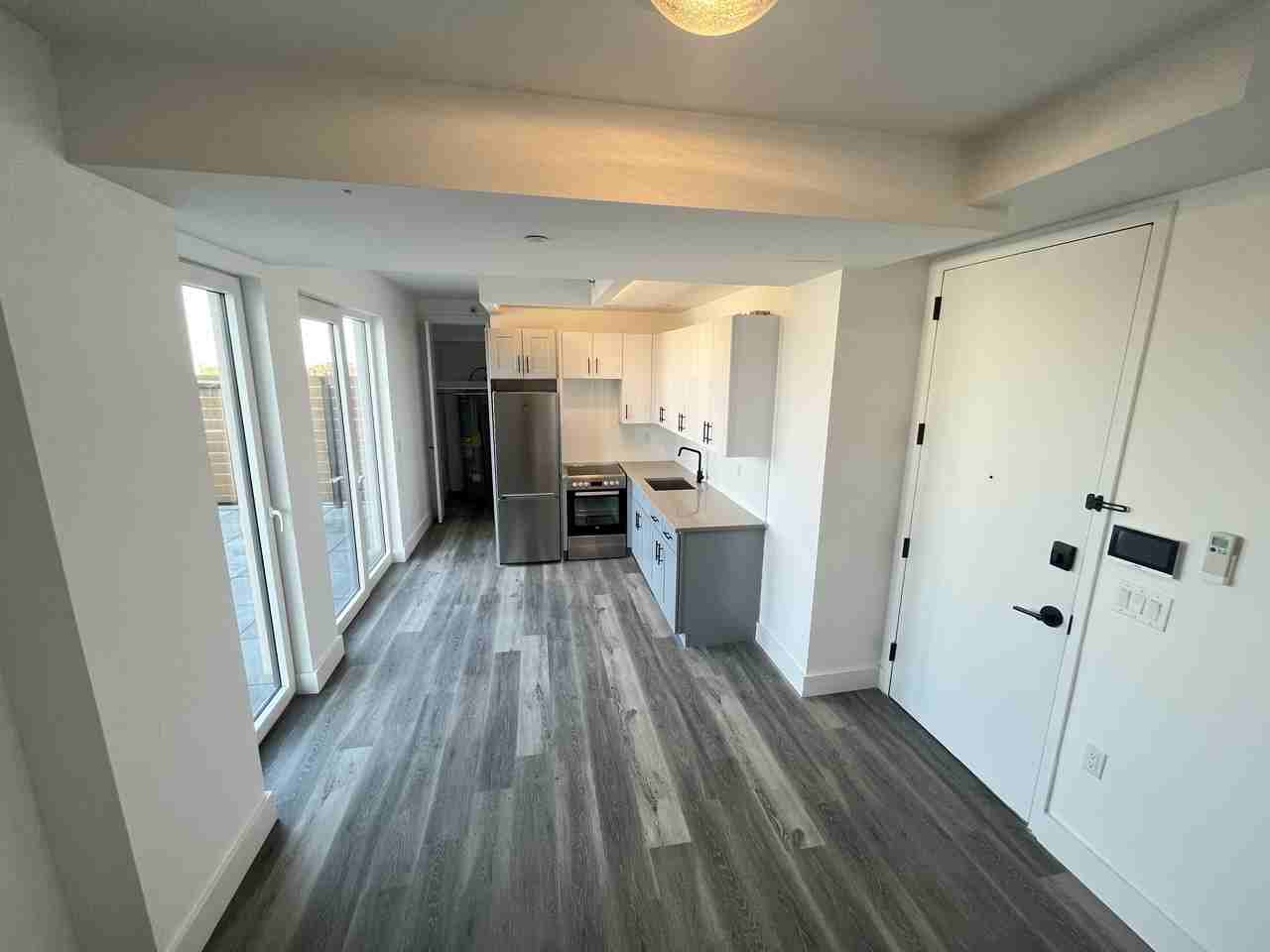 3321 Glenwood Rd #7B