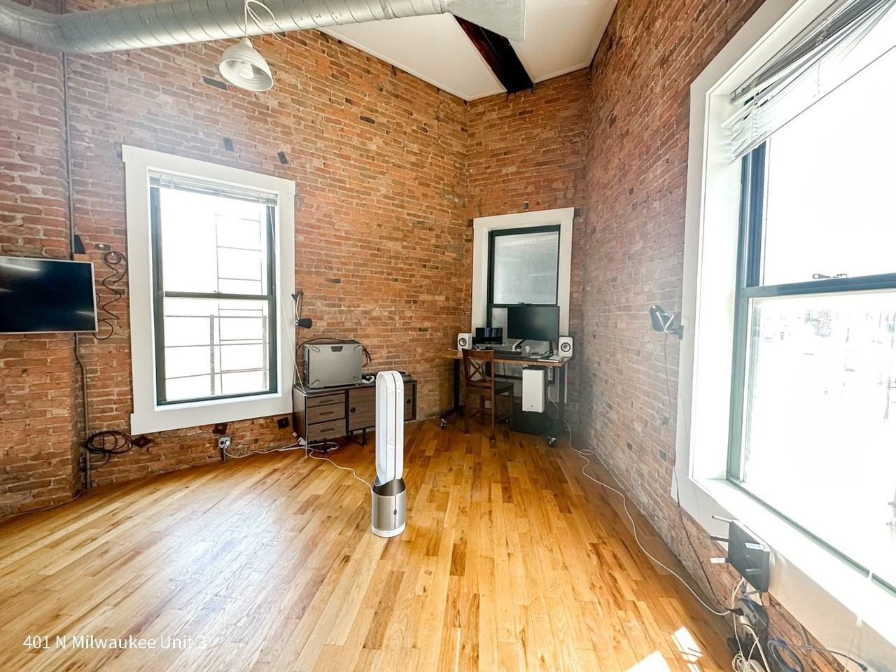 409 N. Milwaukee Ave. - Photo 3 of 5