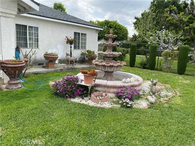 11402 Ranchito St - Photo 2 of 14