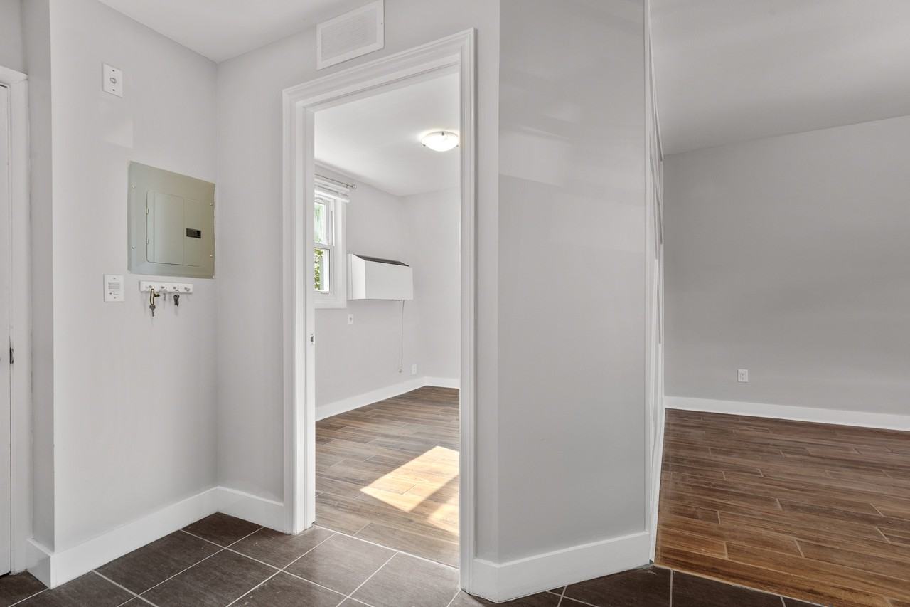 467 - 467 Slater Street #214 - Photo 5 of 34