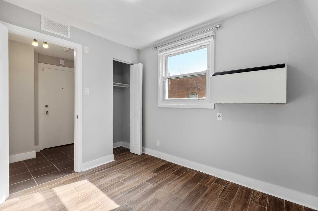 467 - 467 Slater Street #214 - Photo 6 of 34