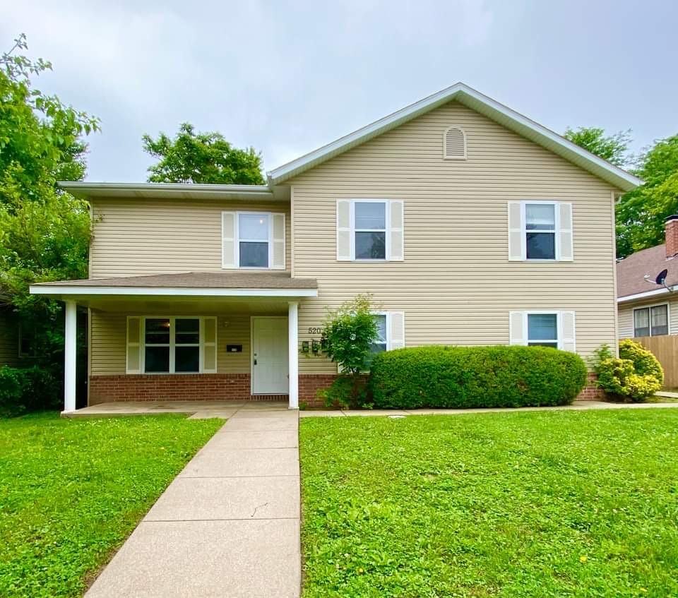 520 W Nichols St #100 - Photo 4 of 10