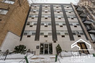 6821 N Sheridan Rd #303 - Photo 1 of 1