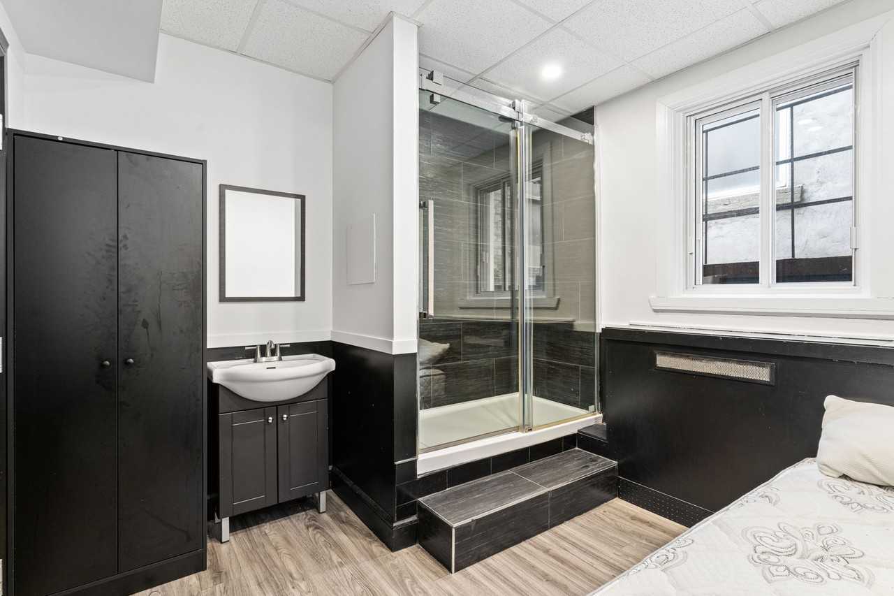 Residence Prox - Photo 3 of 17