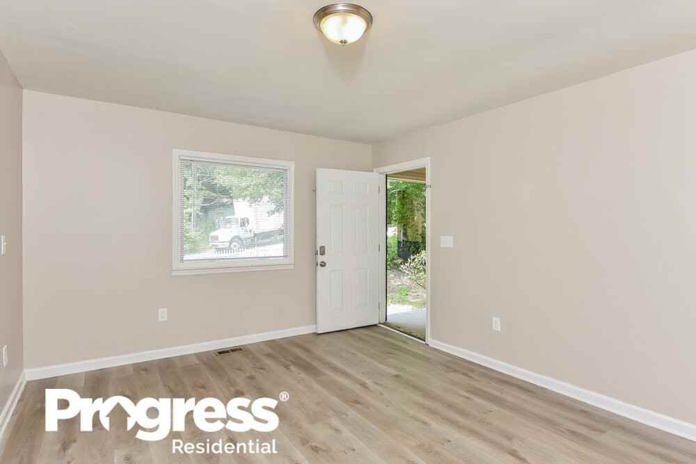 2418 1st St Nw - Photo 3 of 16