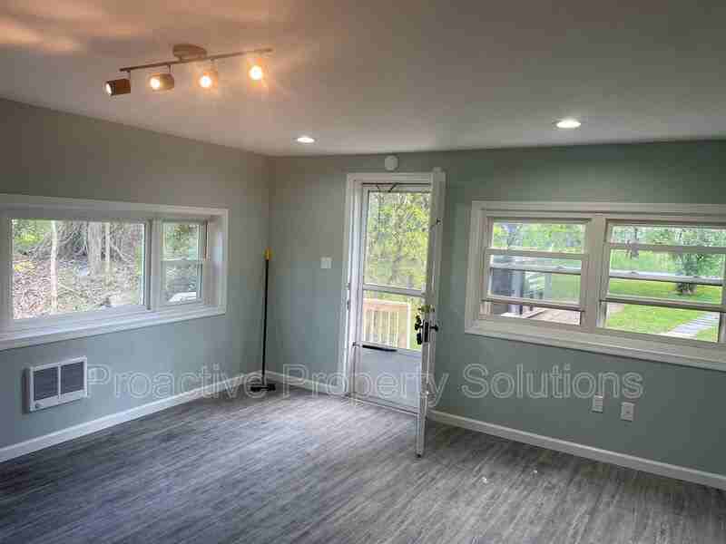 3512 Pocono Park Dr - Photo 3 of 11