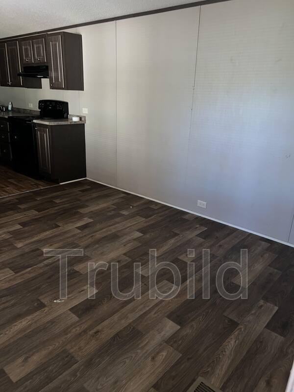 293 Bent Tree Cir - Photo 2 of 9