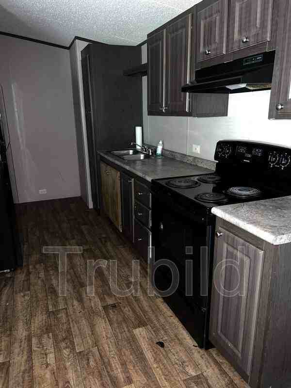 293 Bent Tree Cir - Photo 3 of 9