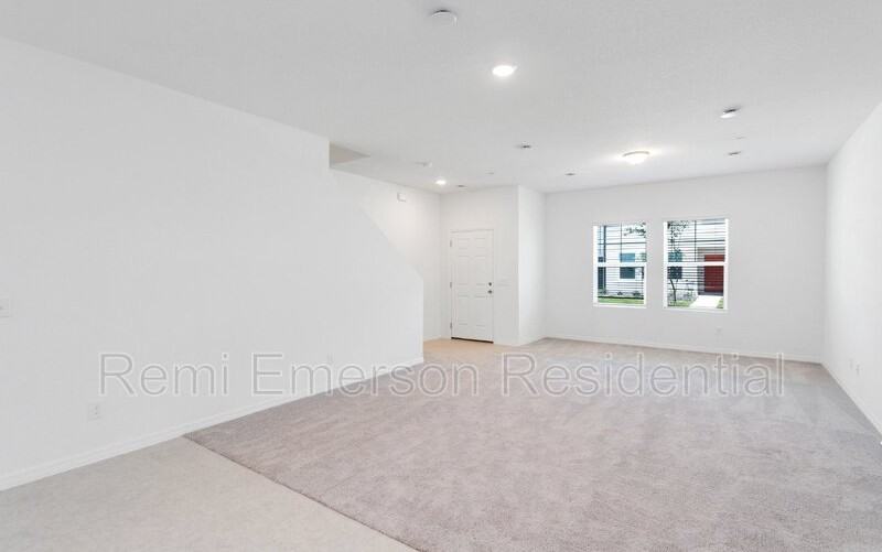 3150 Merton Aly - Photo 5 of 23