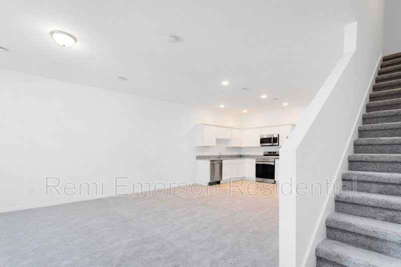 3150 Merton Aly - Photo 6 of 23