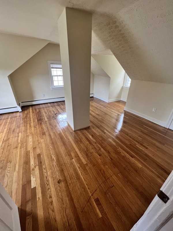 1403 Willis St - Photo 6 of 9