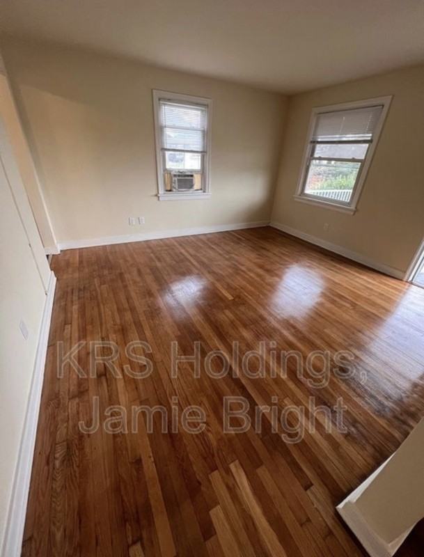 3105 Logandale Ave - Photo 2 of 9