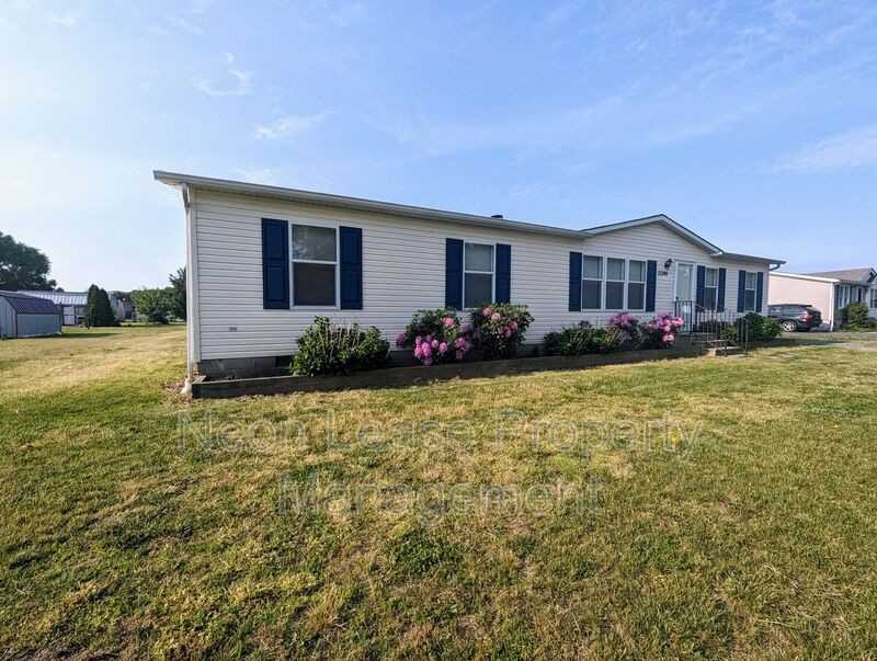 22290 Raven Cir - Photo 3 of 31