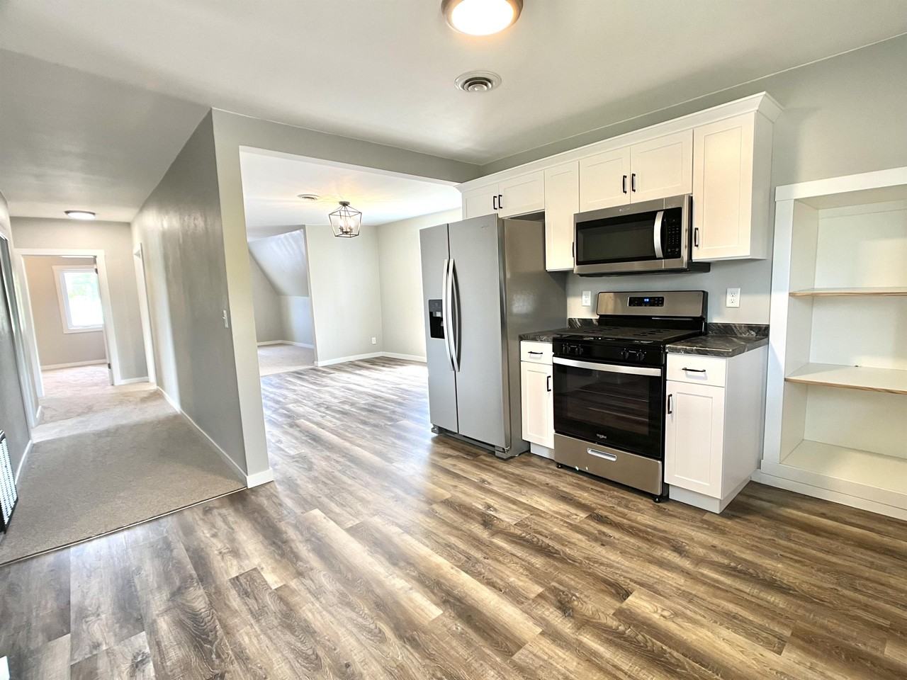 930 S Broadway Ave #4 - Photo 2 of 17