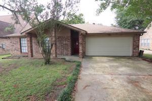 featured image of 5855 Baird St #1