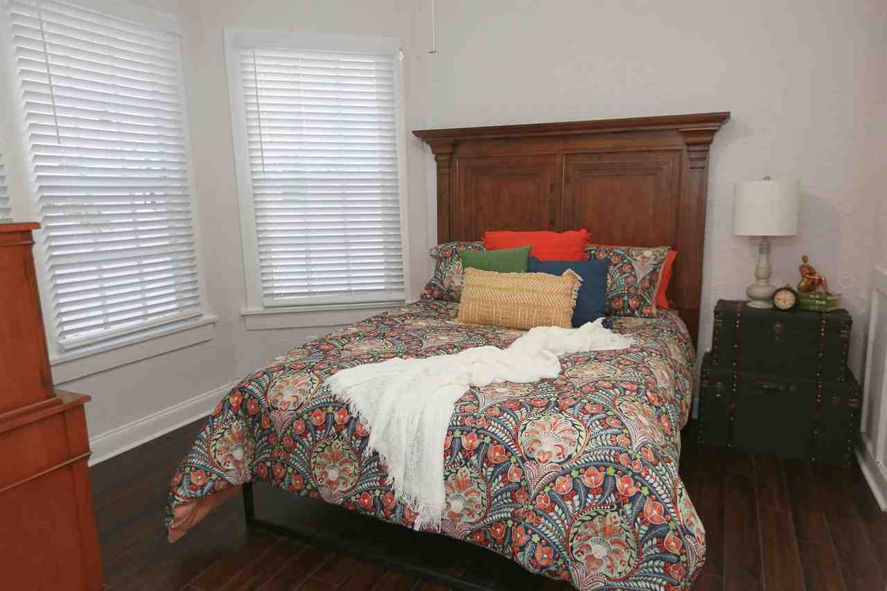 407 S Melville Ave #03 - Photo 5 of 12