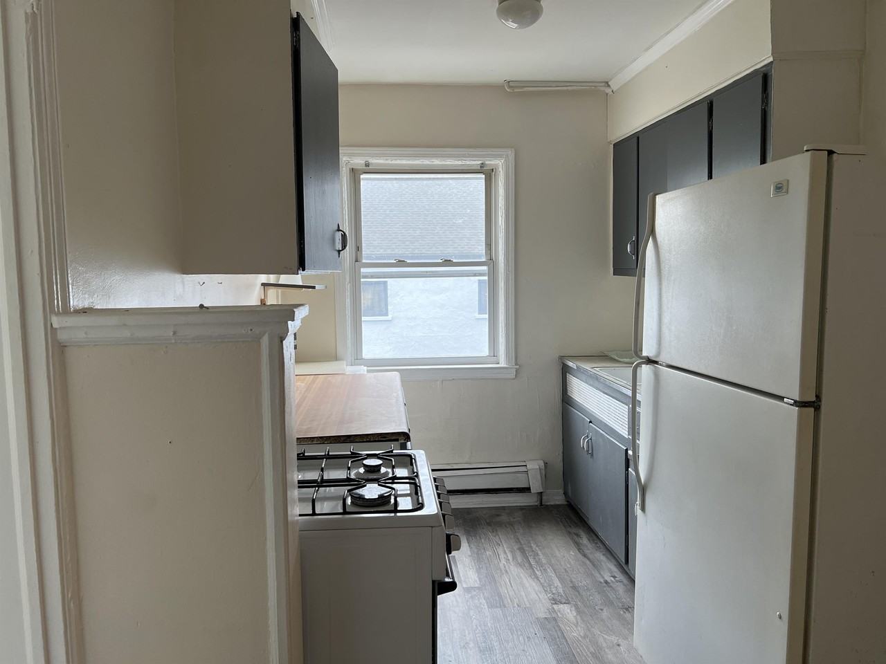 362 Concord Ave #1B - Photo 6 of 7