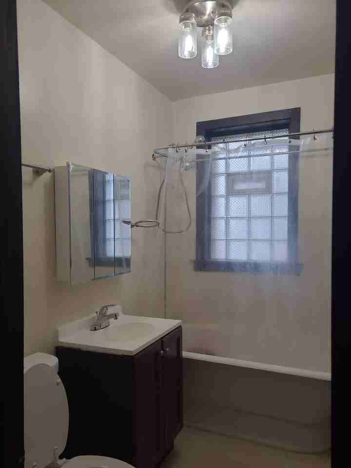 6731 S Rockwell St #1R - Photo 3 of 9