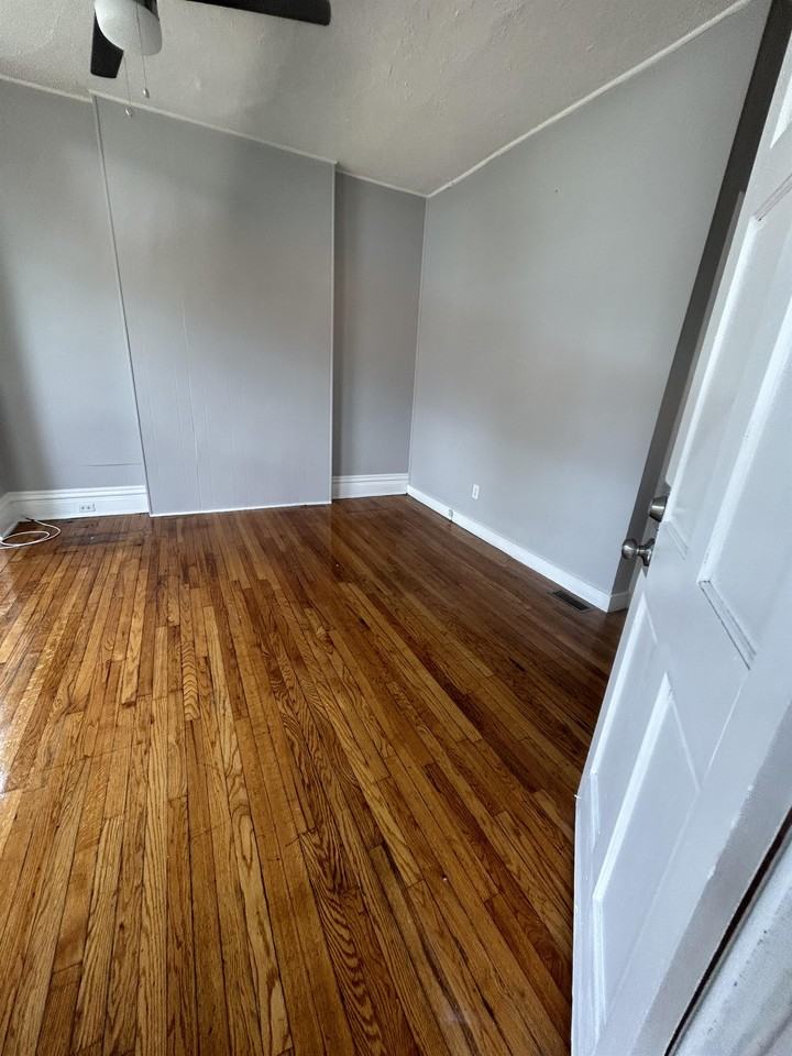 127 6th Avenue - 1 F #1F - Photo 5 of 14