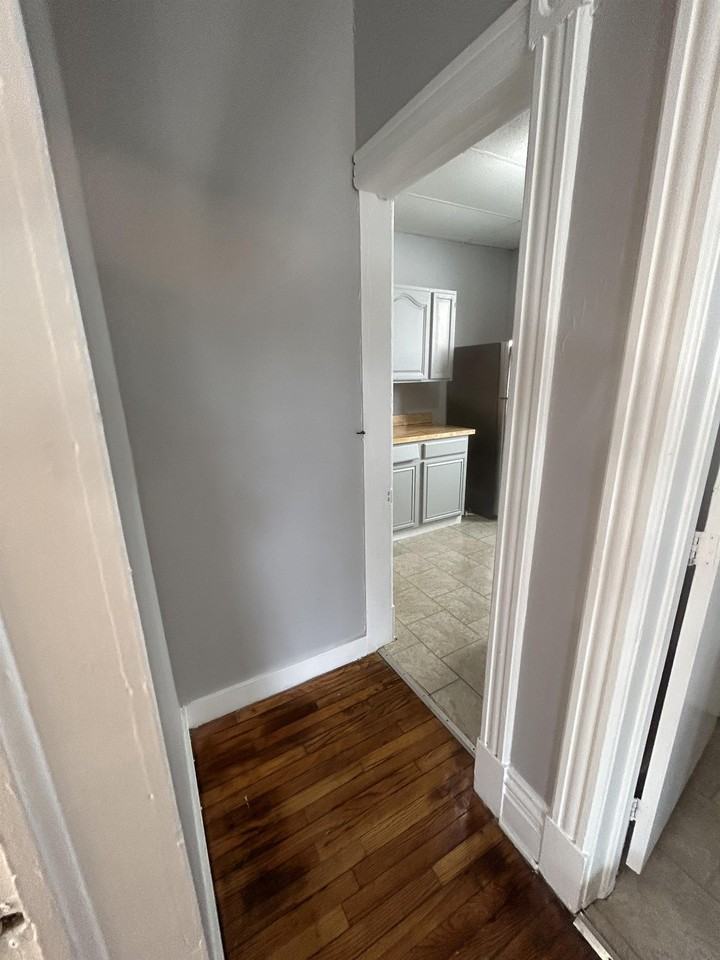 127 6th Avenue - 1 F #1F - Photo 6 of 14