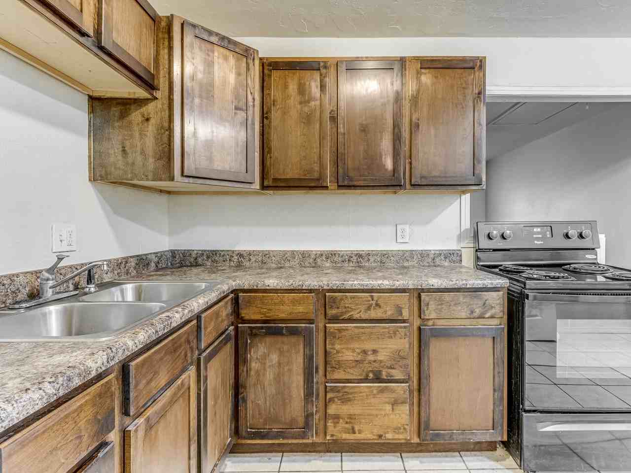 4205 Ne 16th Ter #1 - Photo 5 of 15