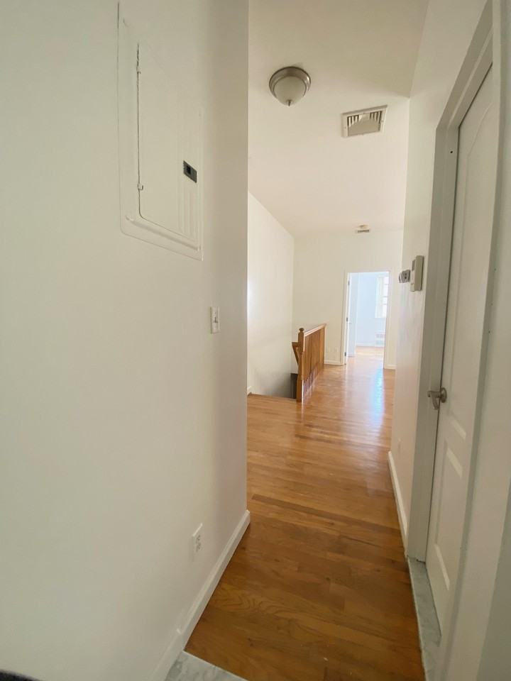 2016 78th Street 1f - Photo 2 of 11