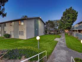 925 S Riverside Ave - Photo 1 of 1