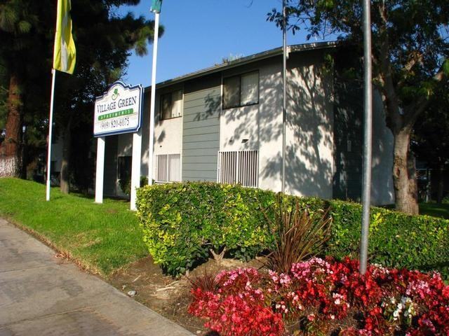 925 S Riverside Ave - Photo 7 of 34