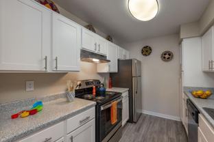 611 Lead Ave Sw - Photo 1 of 1