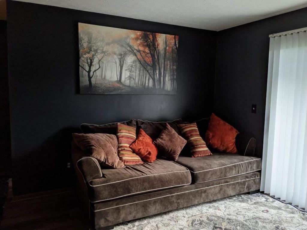 2701 Greystone Dr Apt C - Photo 6 of 12