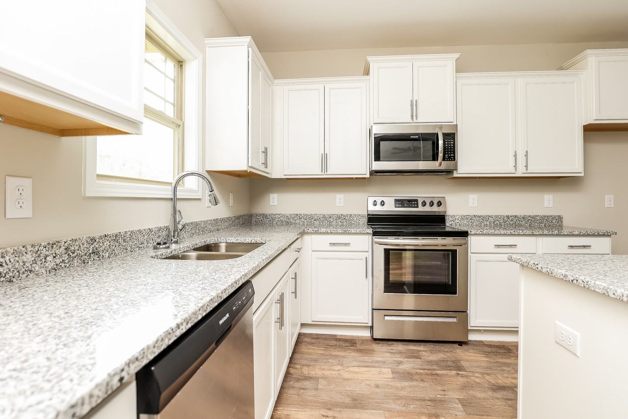 1180 1180 Black Oak Cir - Photo 7 of 24