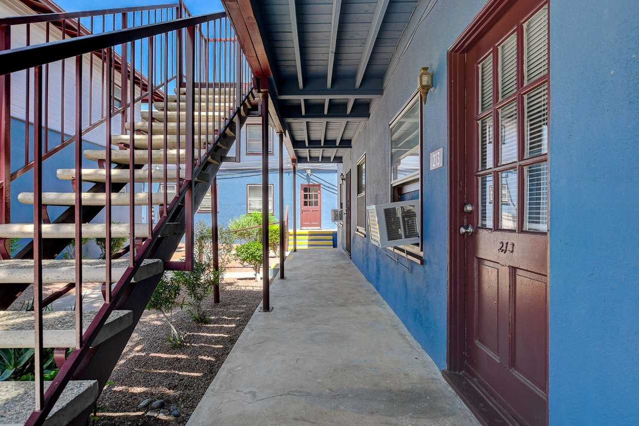 The Eighty8 - Photo 2 of 45