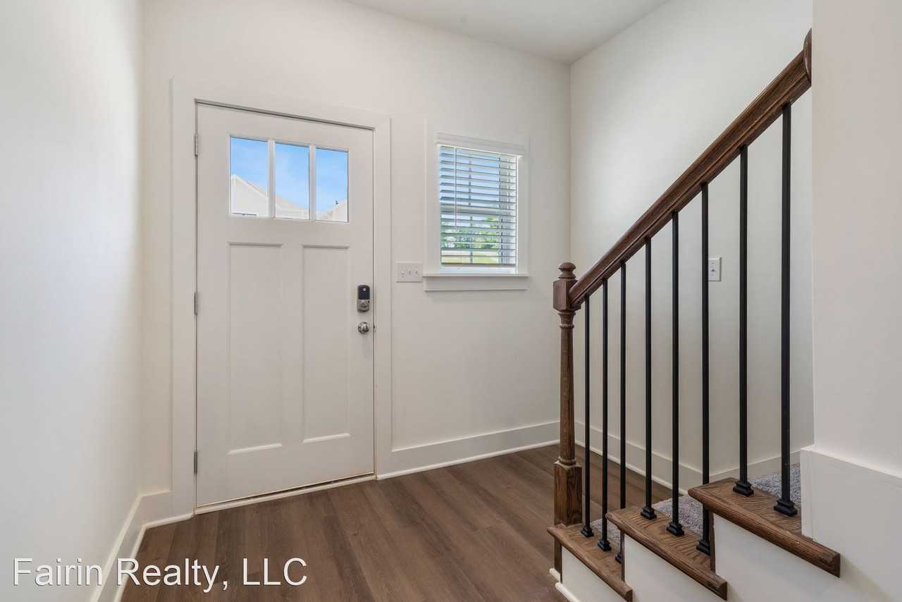 149 Huntley Dr - Photo 2 of 28