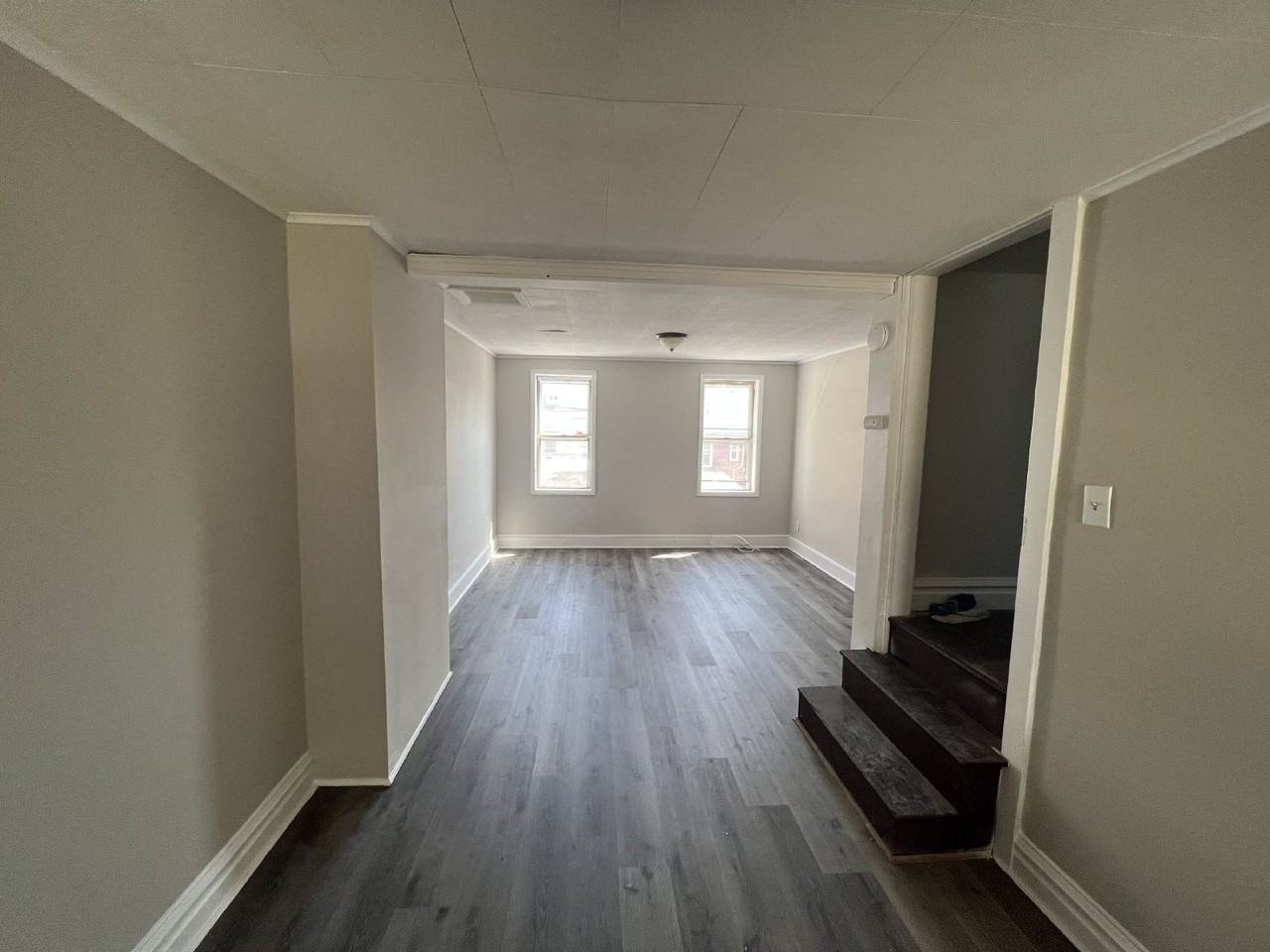 526 N Jute St - Photo 2 of 6