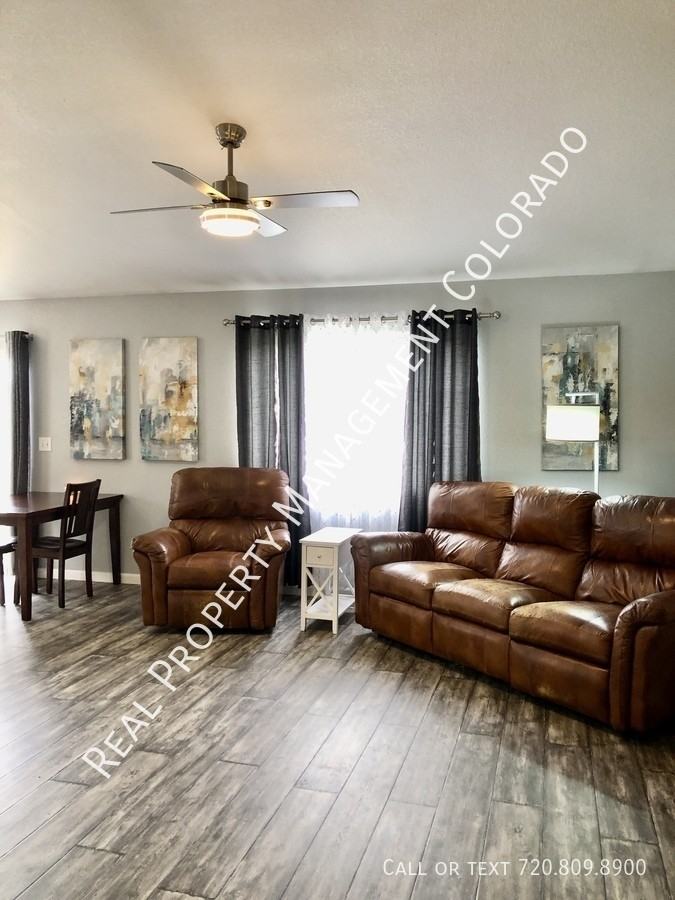 1048 Saddle Horse Ln - Photo 3 of 17