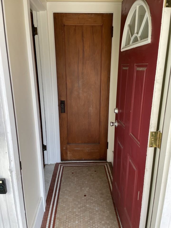 10 10 16 Boardman St #10 - Photo 3 of 15