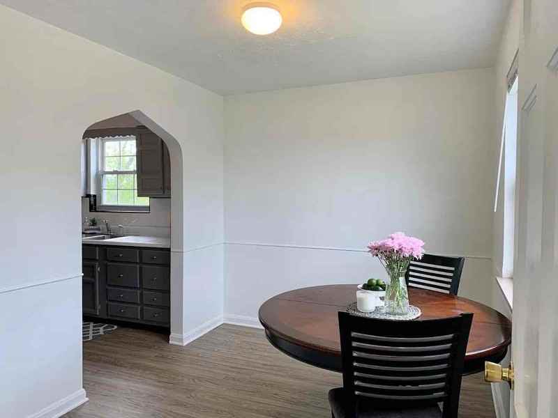 3845 Biehl Ave #1 - Photo 3 of 12