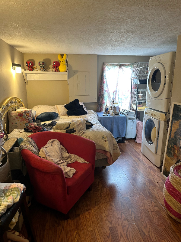 1213 Duluth Ave N - Photo 3 of 4