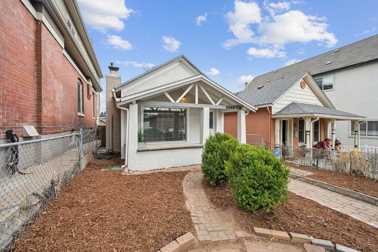 2944 Vallejo Street - Photo 2 of 39
