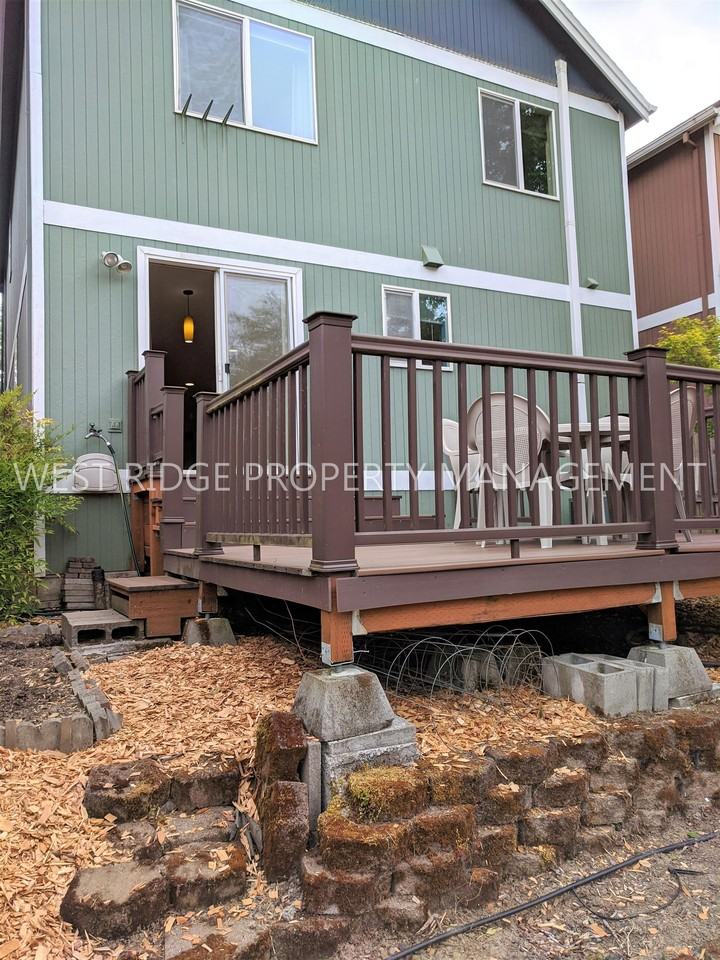 519 Sw 207th Ave #1 - Photo 2 of 17