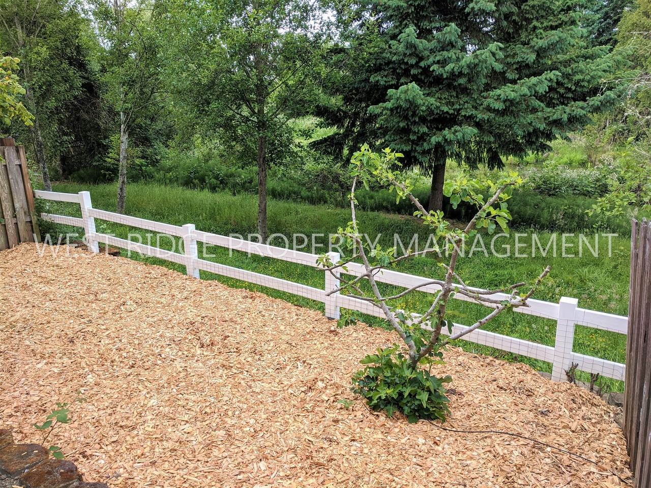 519 Sw 207th Ave #1 - Photo 4 of 17