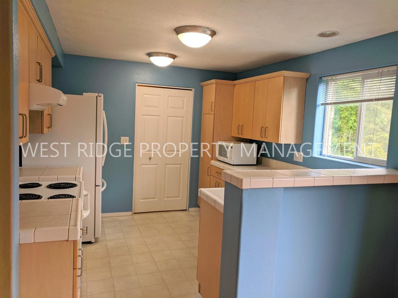 519 Sw 207th Ave #1 - Photo 7 of 17