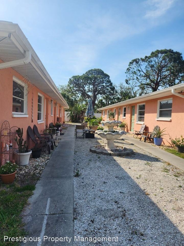 Colonia Lane East - Photo 2 of 12