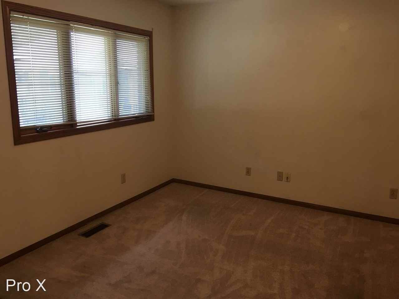 518 E. Monroe St. - Photo 2 of 10