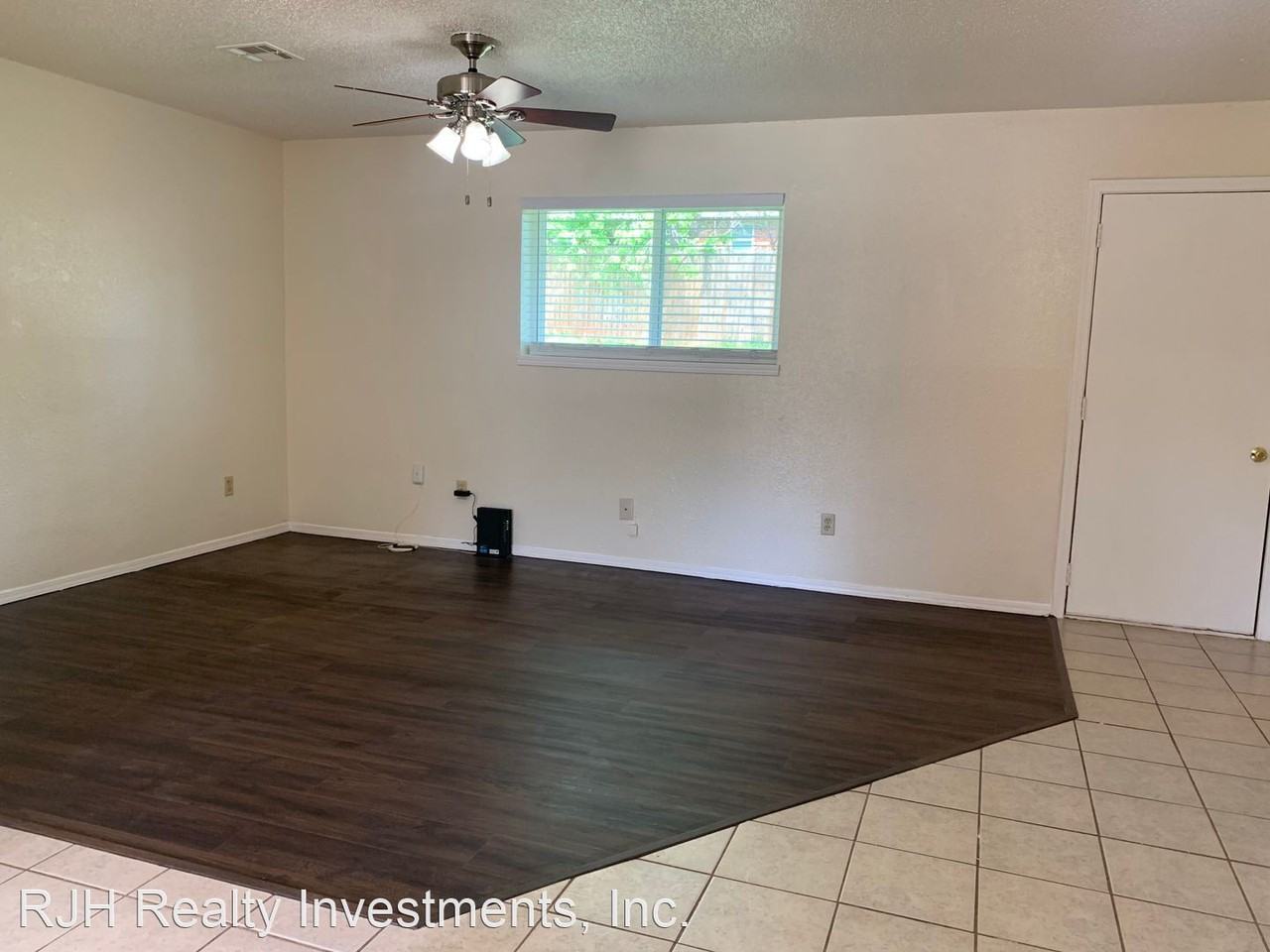 321 Redstone Ct - Photo 2 of 9