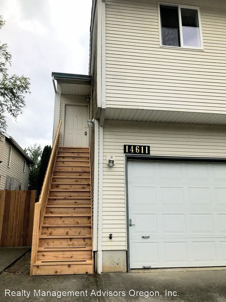 14609 - 14611 SE Lone Pine Dr. - Photo 2 of 12