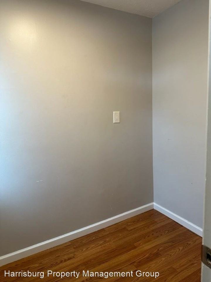 851 Tioga St - Photo 3 of 12