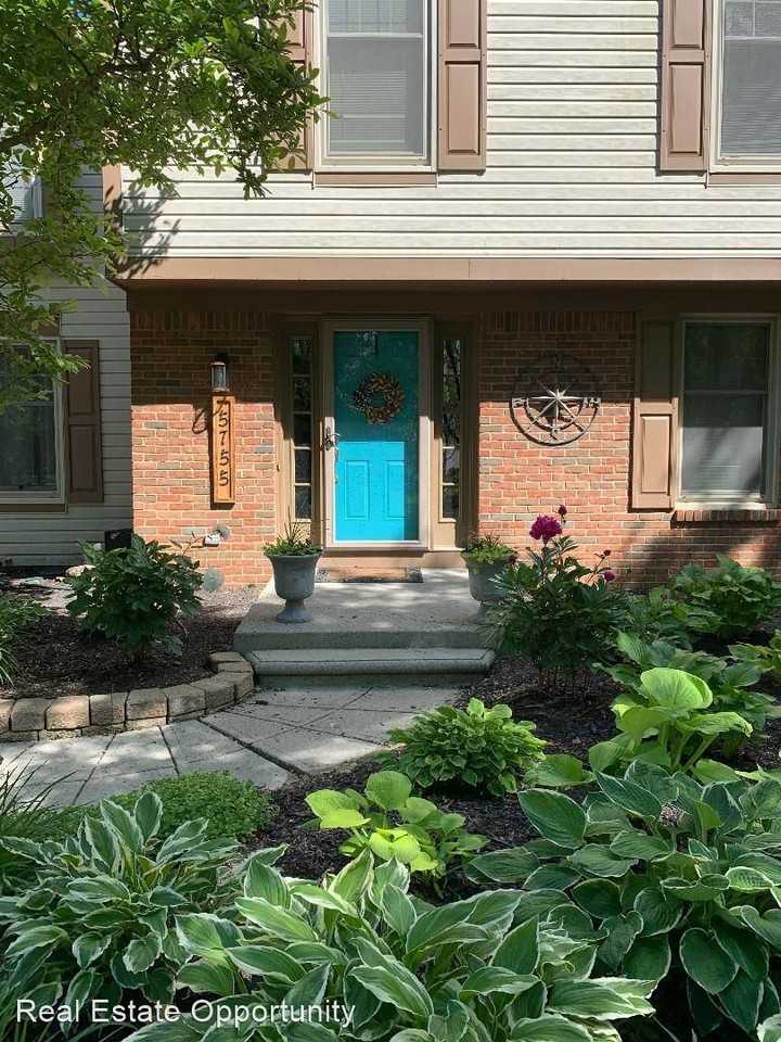 5755 Adventure Dr - Photo 3 of 50