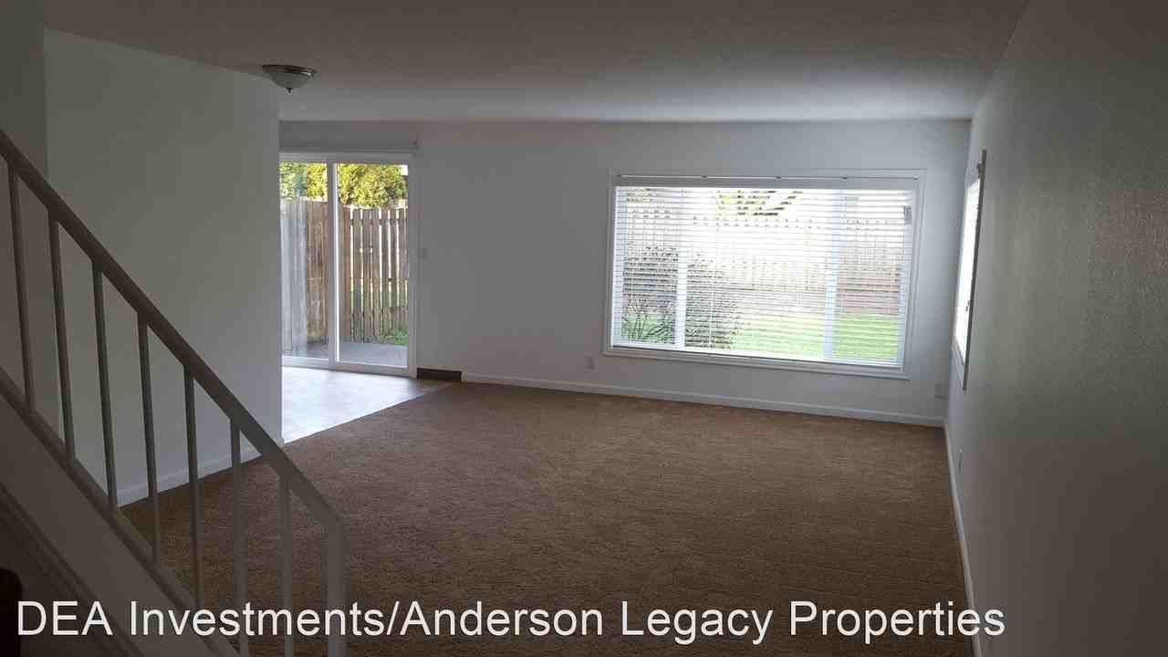 1601/1603 SE 146th Court Apartments in Cascade Park, Vancouver, WA